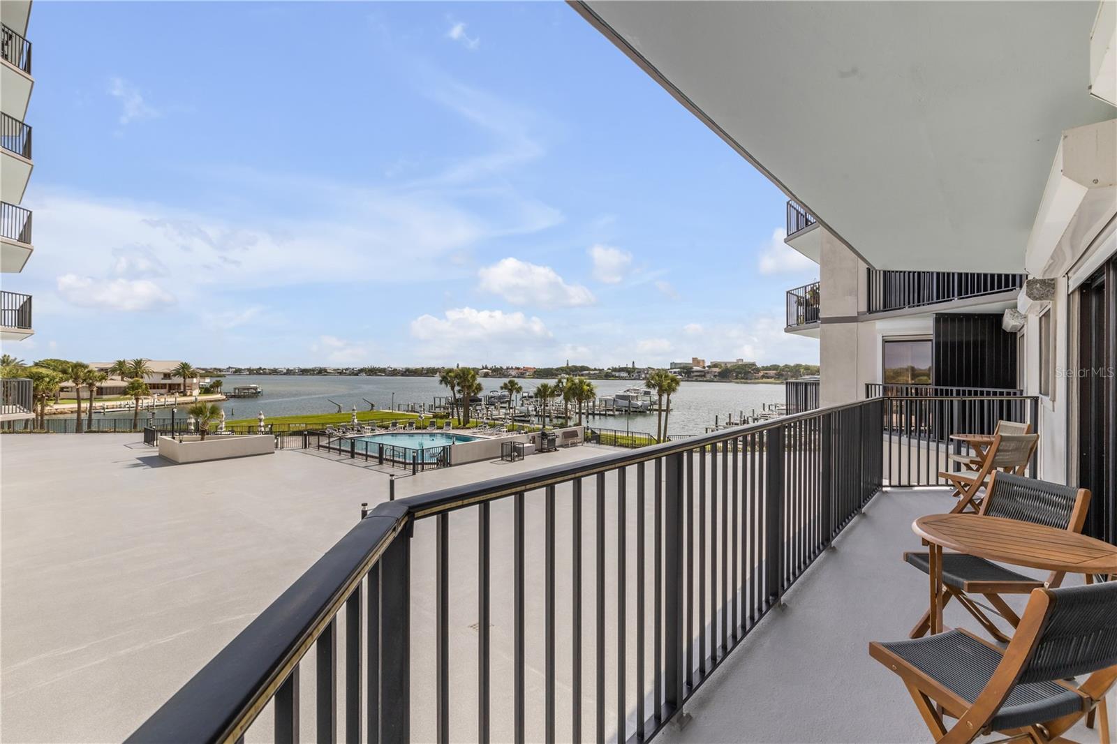 DIAMOND HEAD POINT CONDO - Residential
