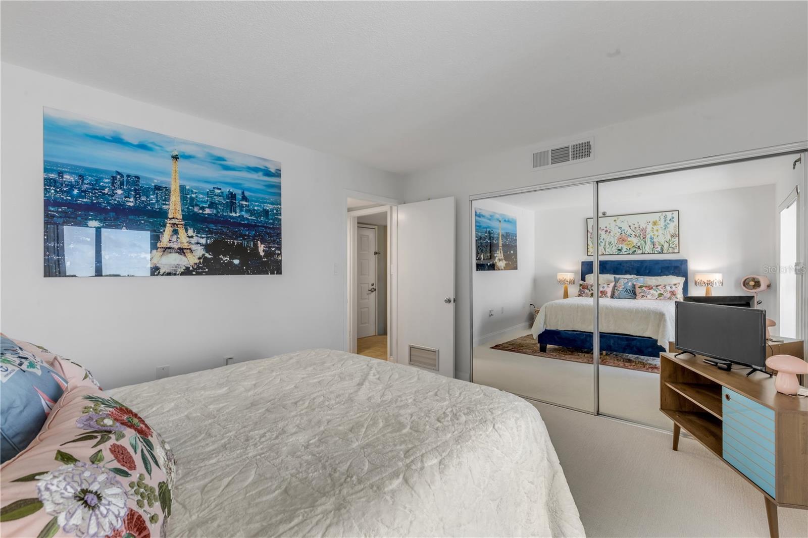 DIAMOND HEAD POINT CONDO - Residential