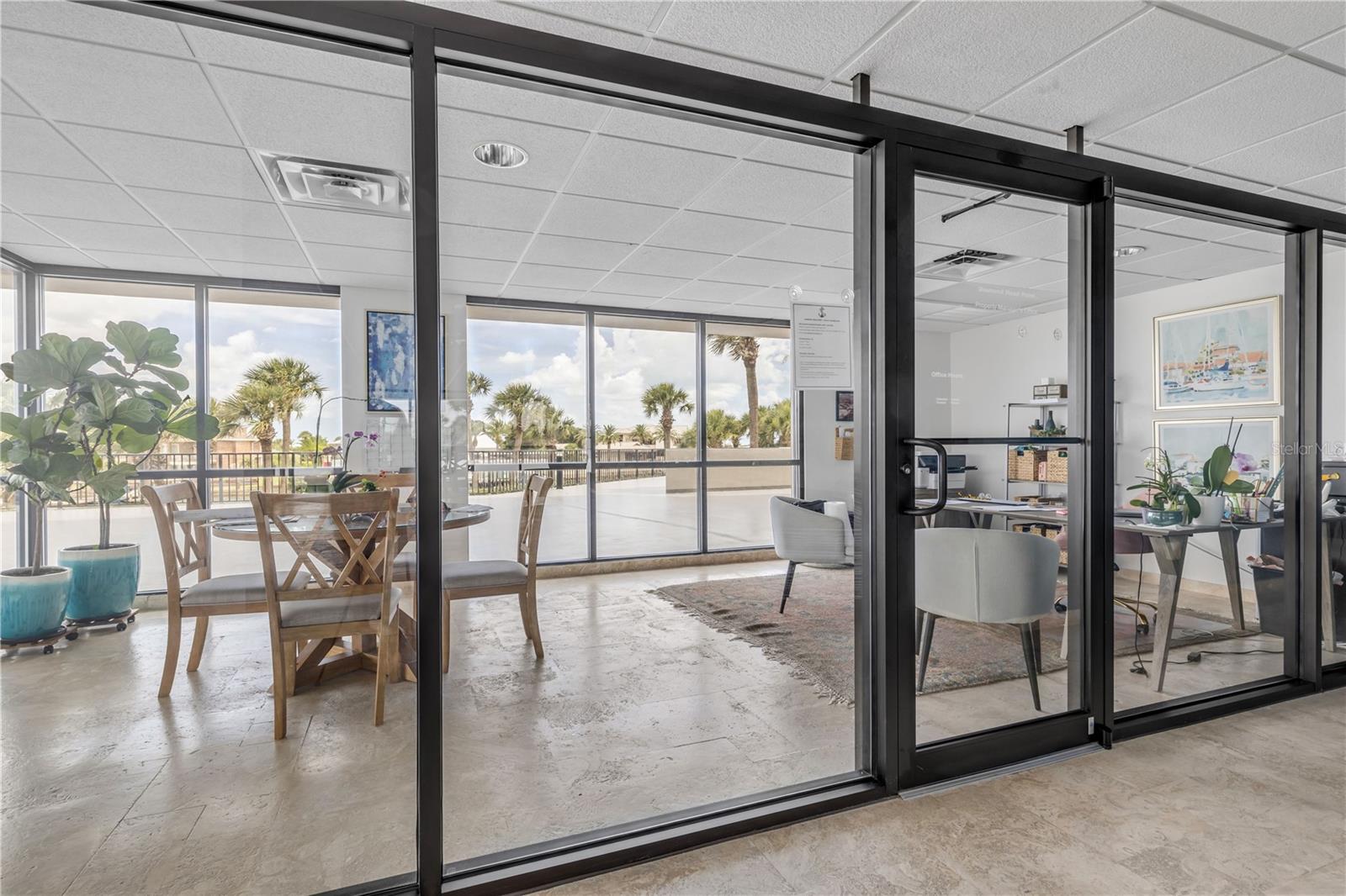 DIAMOND HEAD POINT CONDO - Residential