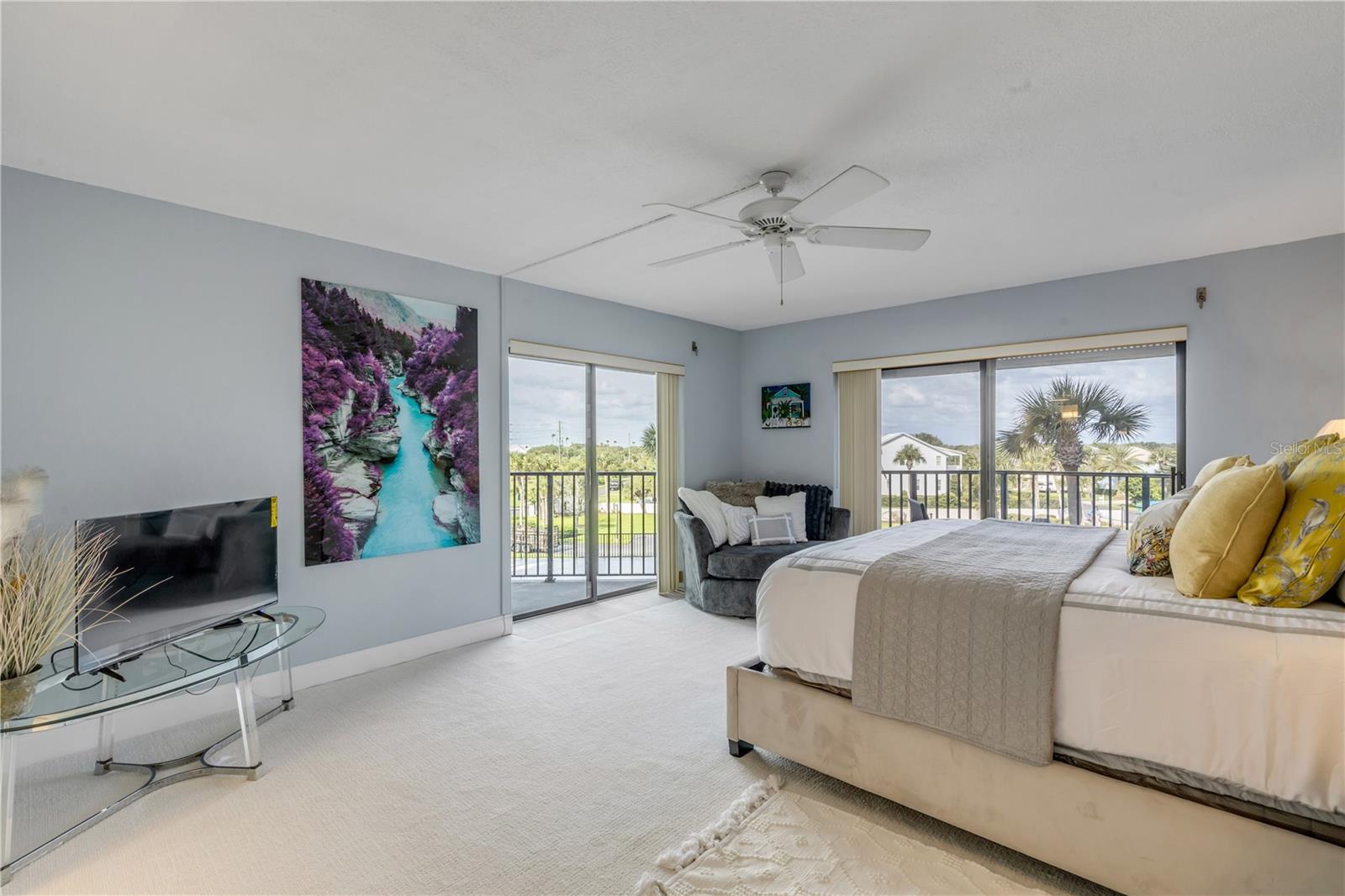 DIAMOND HEAD POINT CONDO - Residential