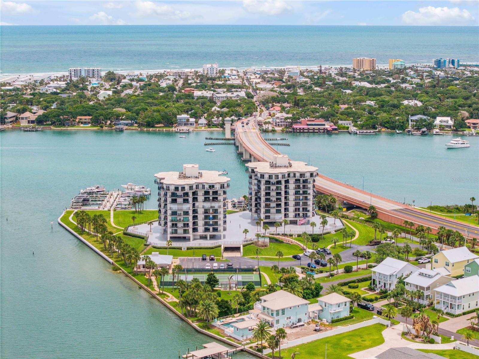DIAMOND HEAD POINT CONDO - Residential