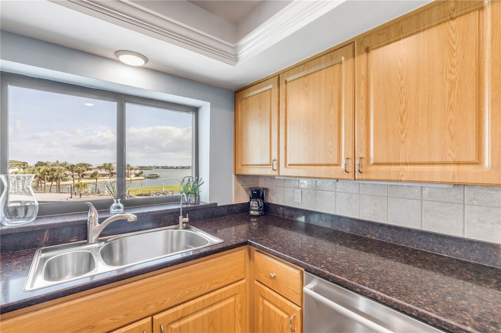 DIAMOND HEAD POINT CONDO - Residential