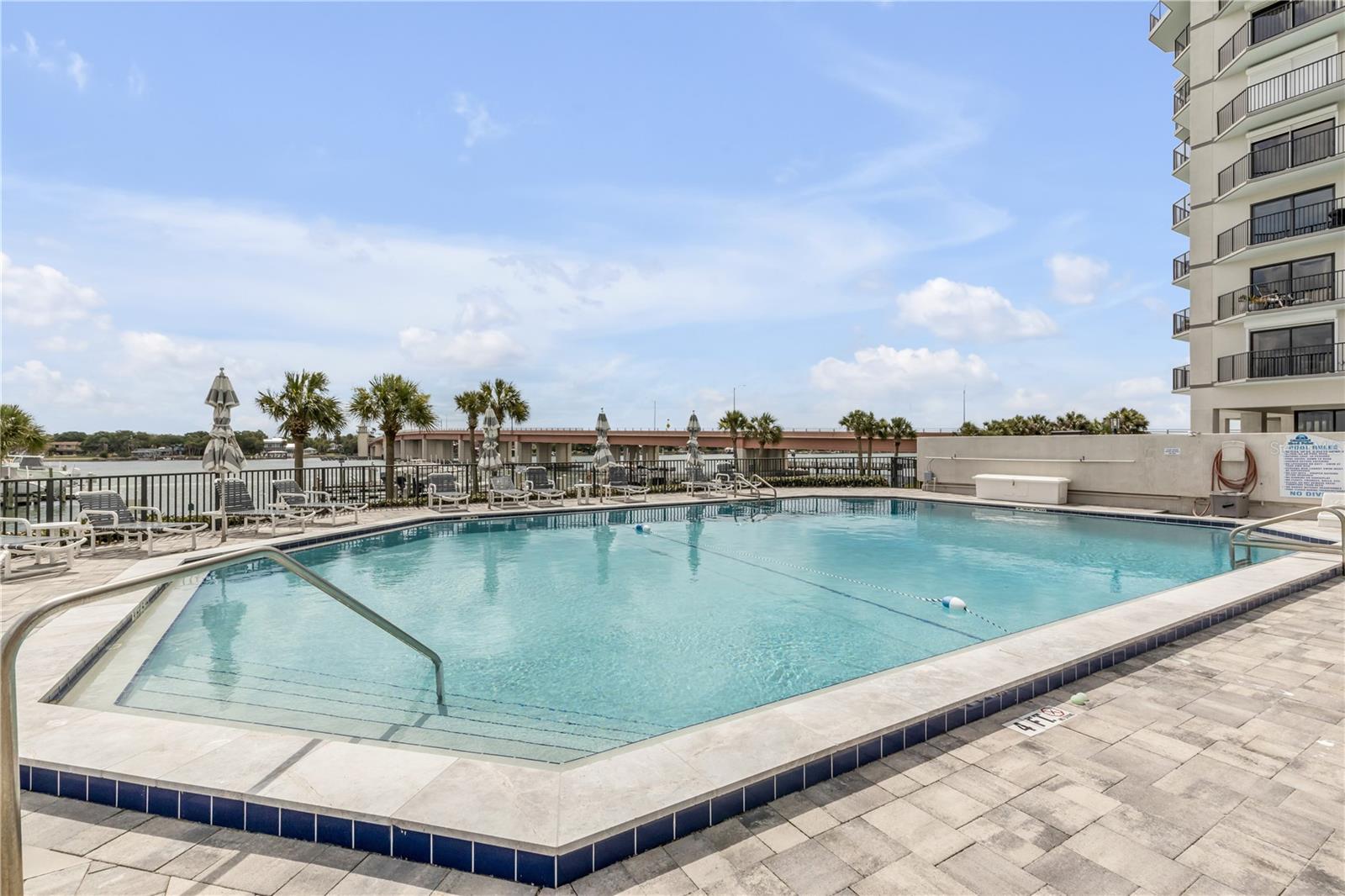 DIAMOND HEAD POINT CONDO - Residential