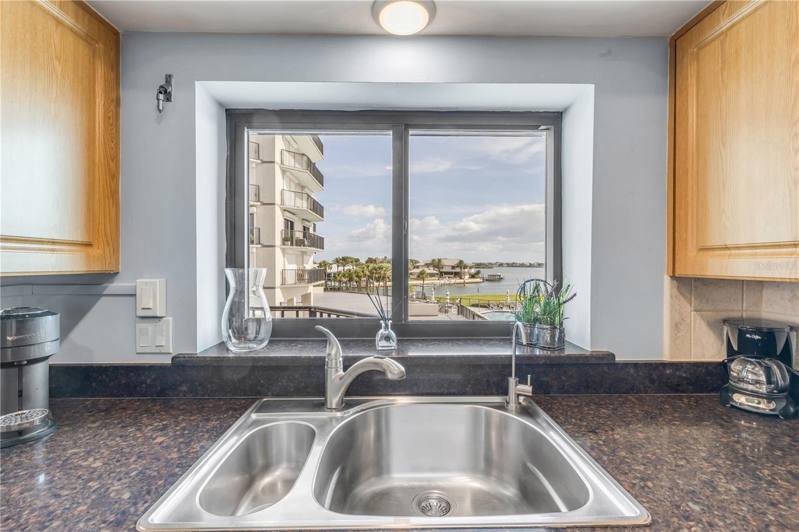 DIAMOND HEAD POINT CONDO - Residential