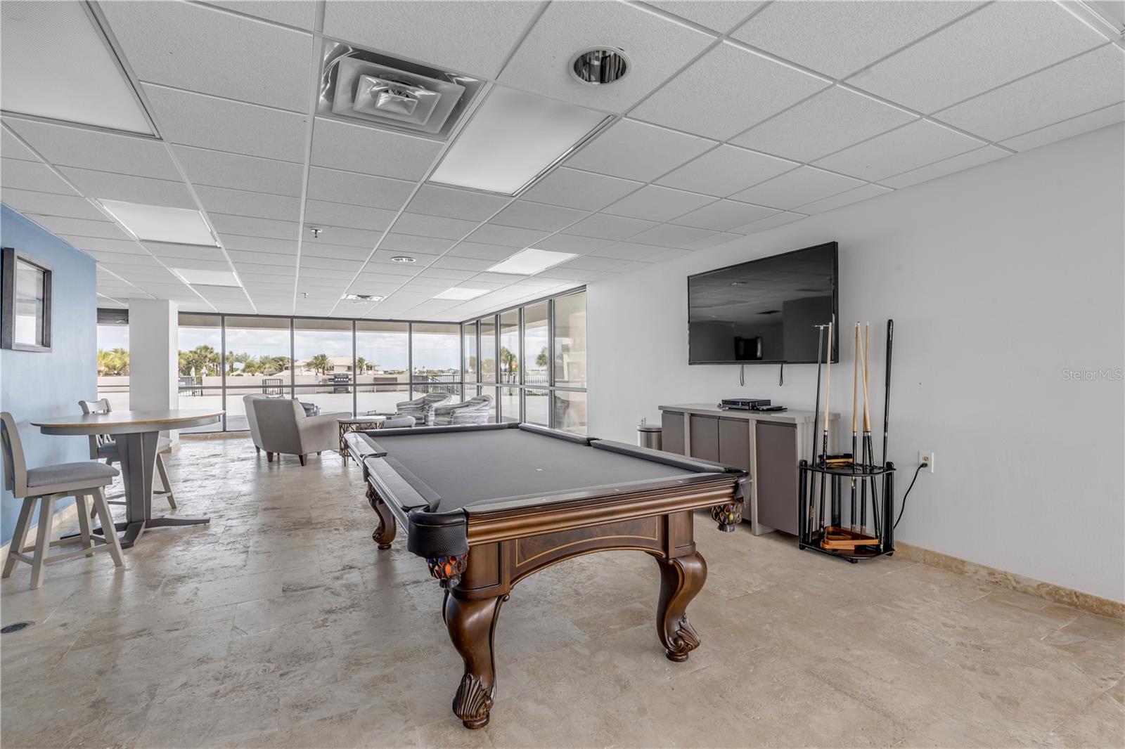 DIAMOND HEAD POINT CONDO - Residential