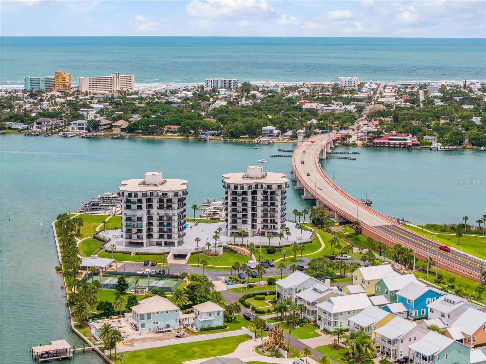 DIAMOND HEAD POINT CONDO - Residential