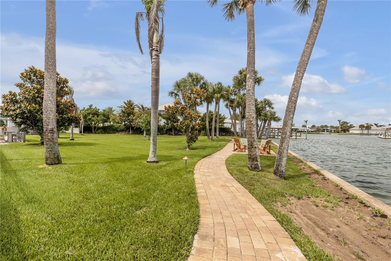 DIAMOND HEAD POINT CONDO - Residential