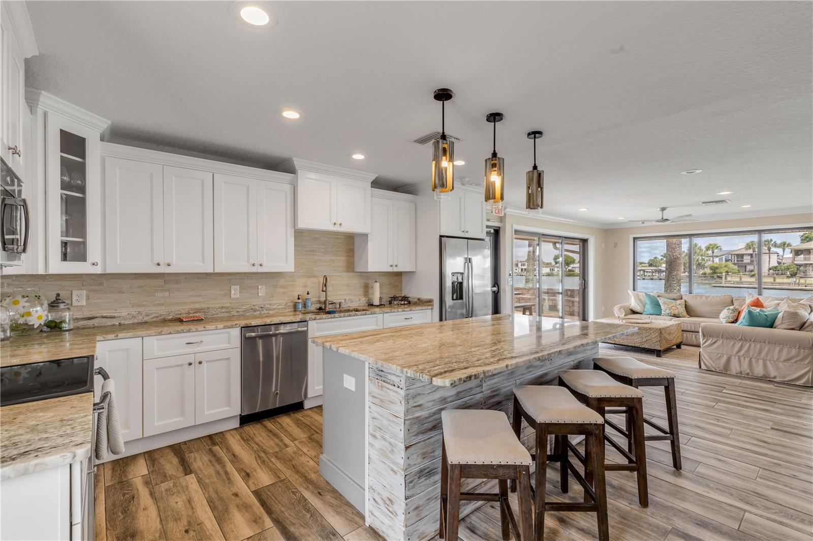 DIAMOND HEAD POINT CONDO - Residential