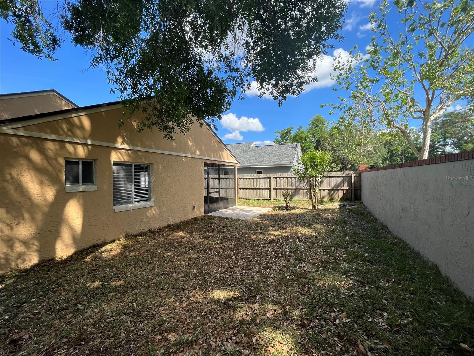 RESERVE AT THE CROSSINGS PH 1 THE - Residential Lease