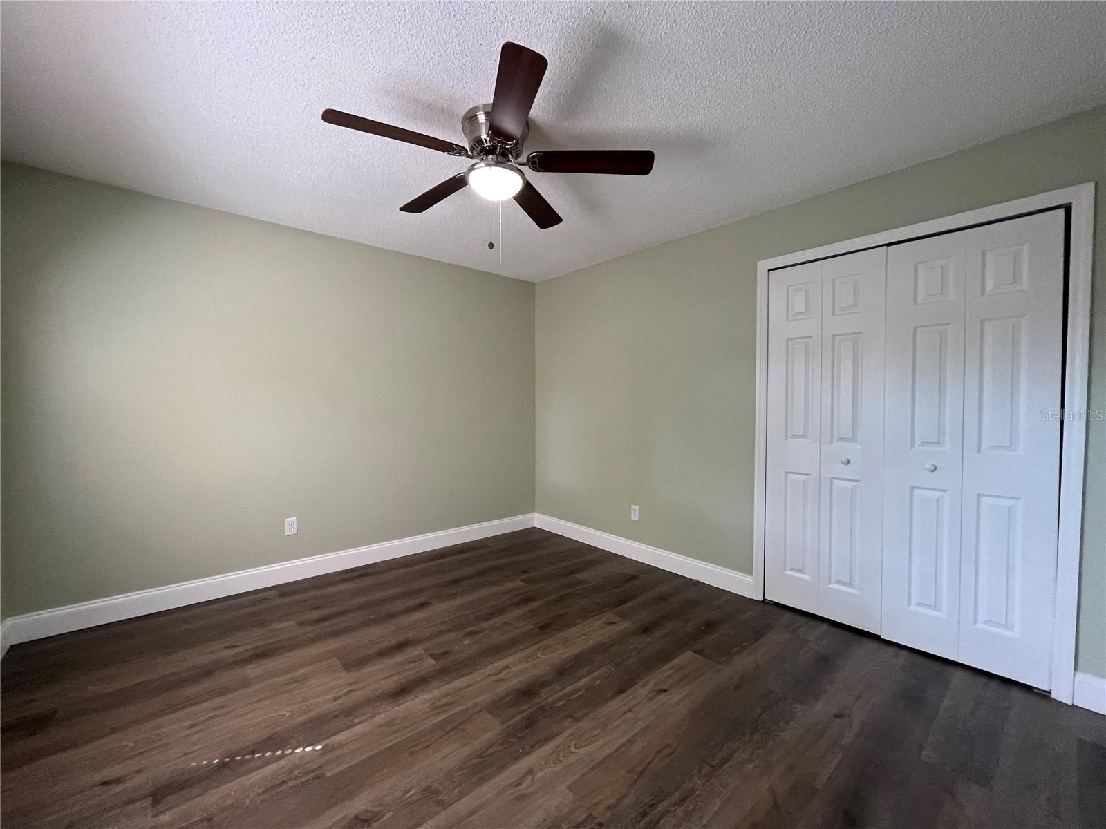 RESERVE AT THE CROSSINGS PH 1 THE - Residential Lease