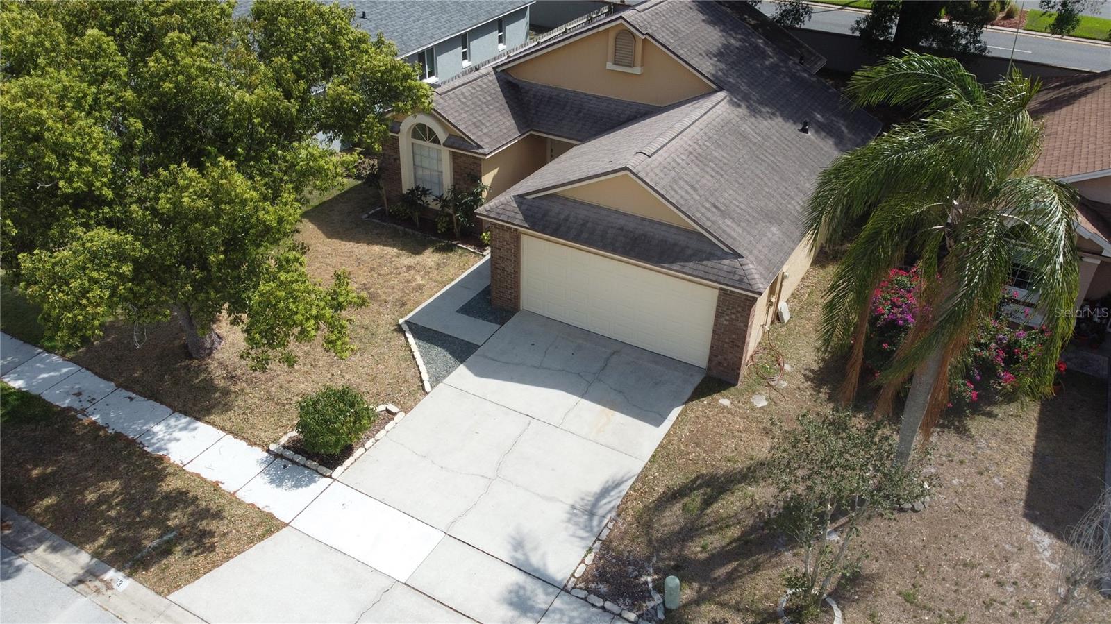 RESERVE AT THE CROSSINGS PH 1 THE - Residential Lease