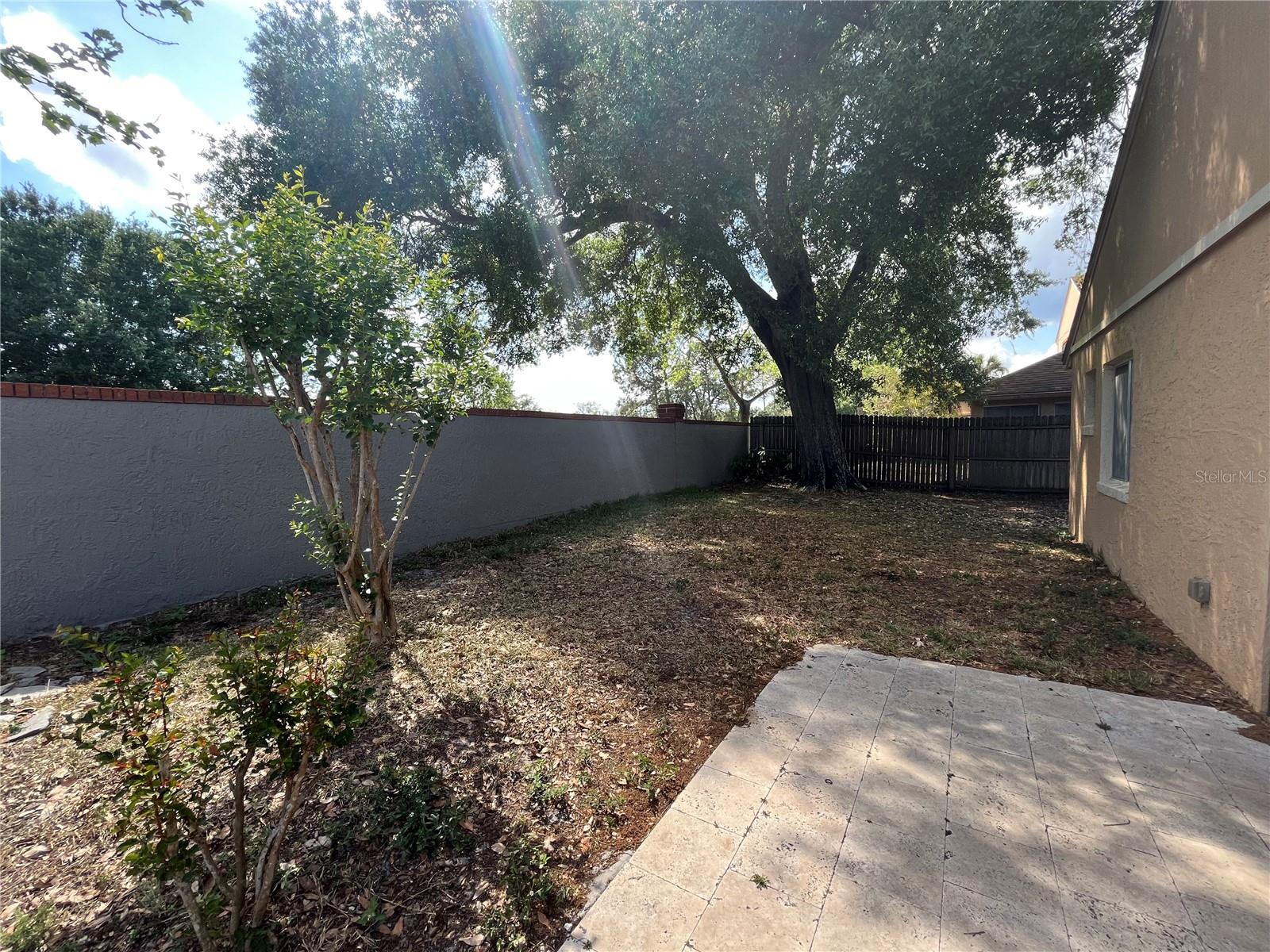 RESERVE AT THE CROSSINGS PH 1 THE - Residential Lease