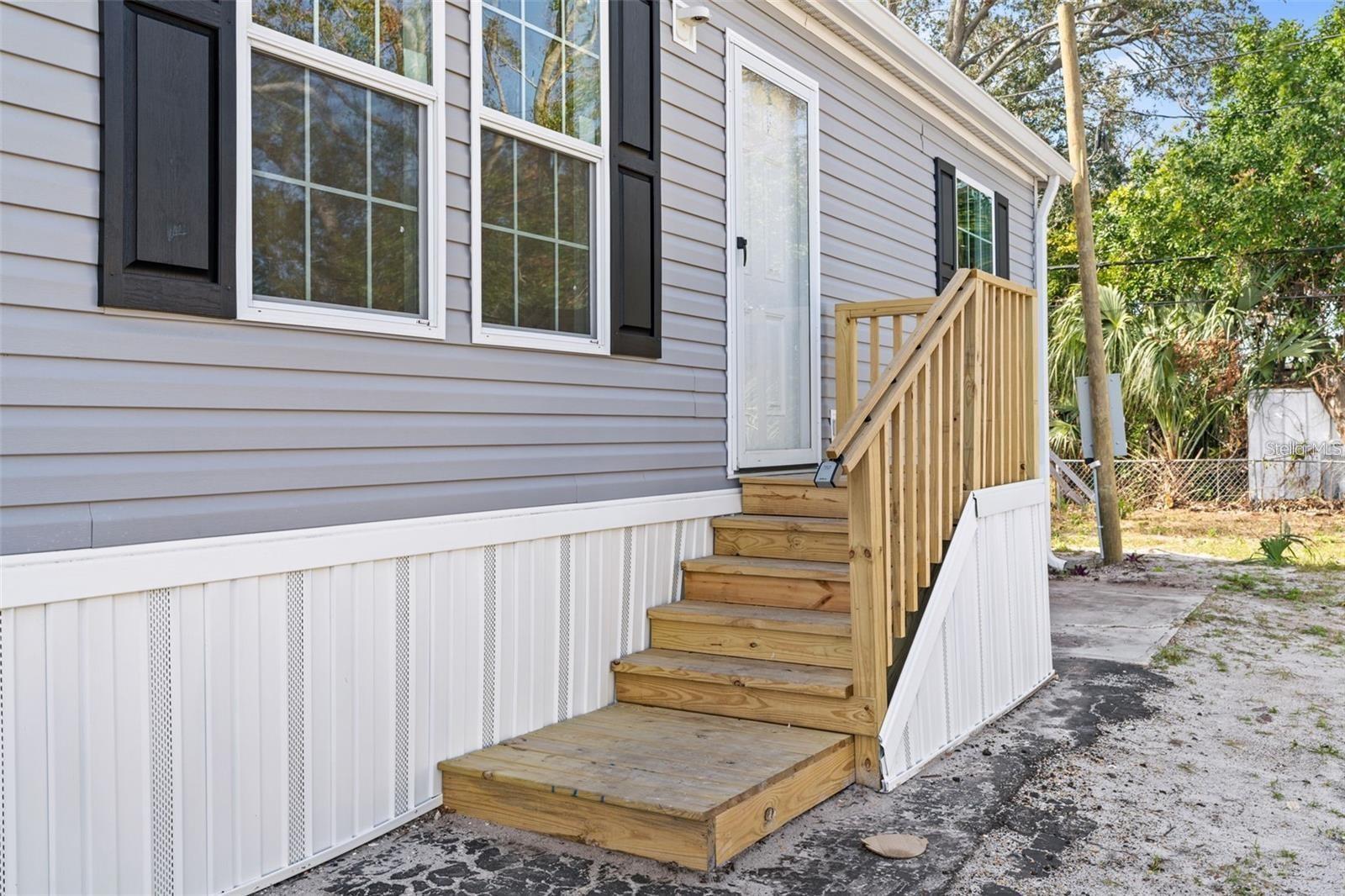 PINE BAY PARK - Residential