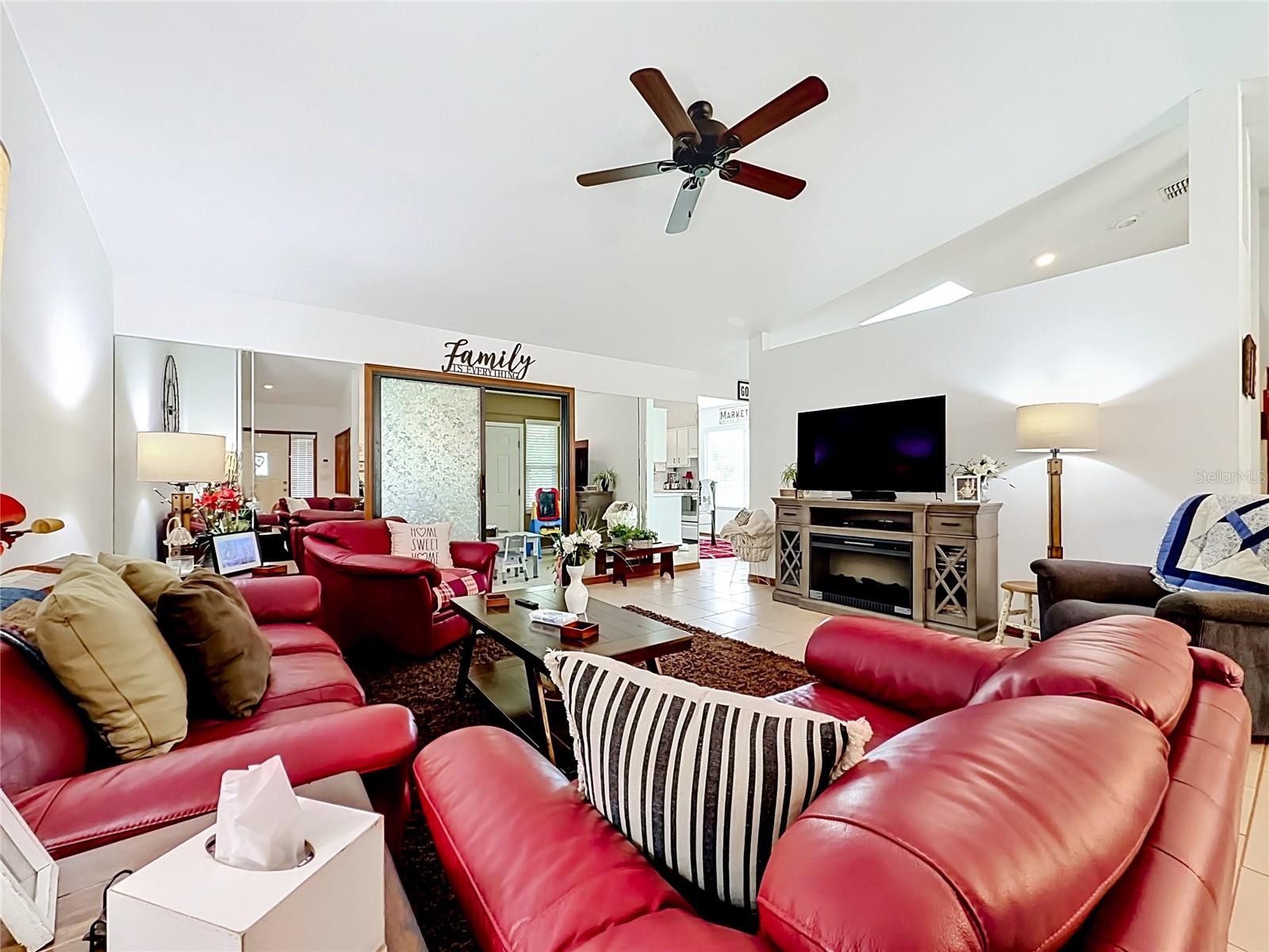 QUAIL RDG - Residential