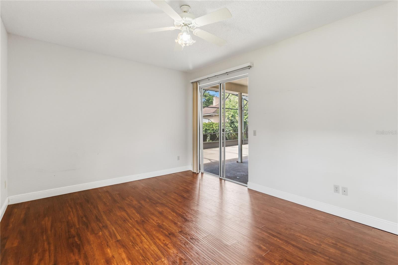 HUNTERS STAND AT CARILLON - Residential
