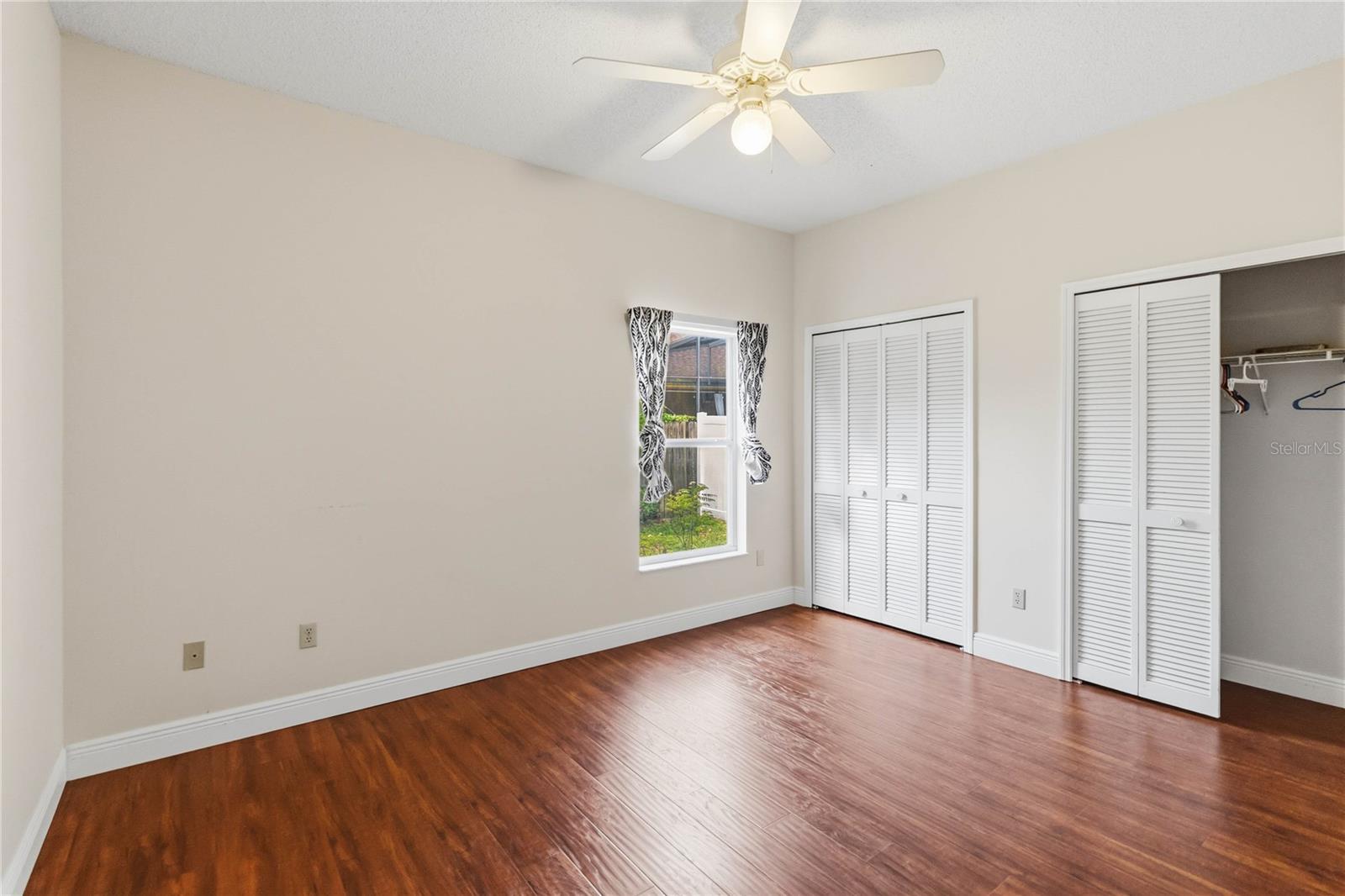 HUNTERS STAND AT CARILLON - Residential