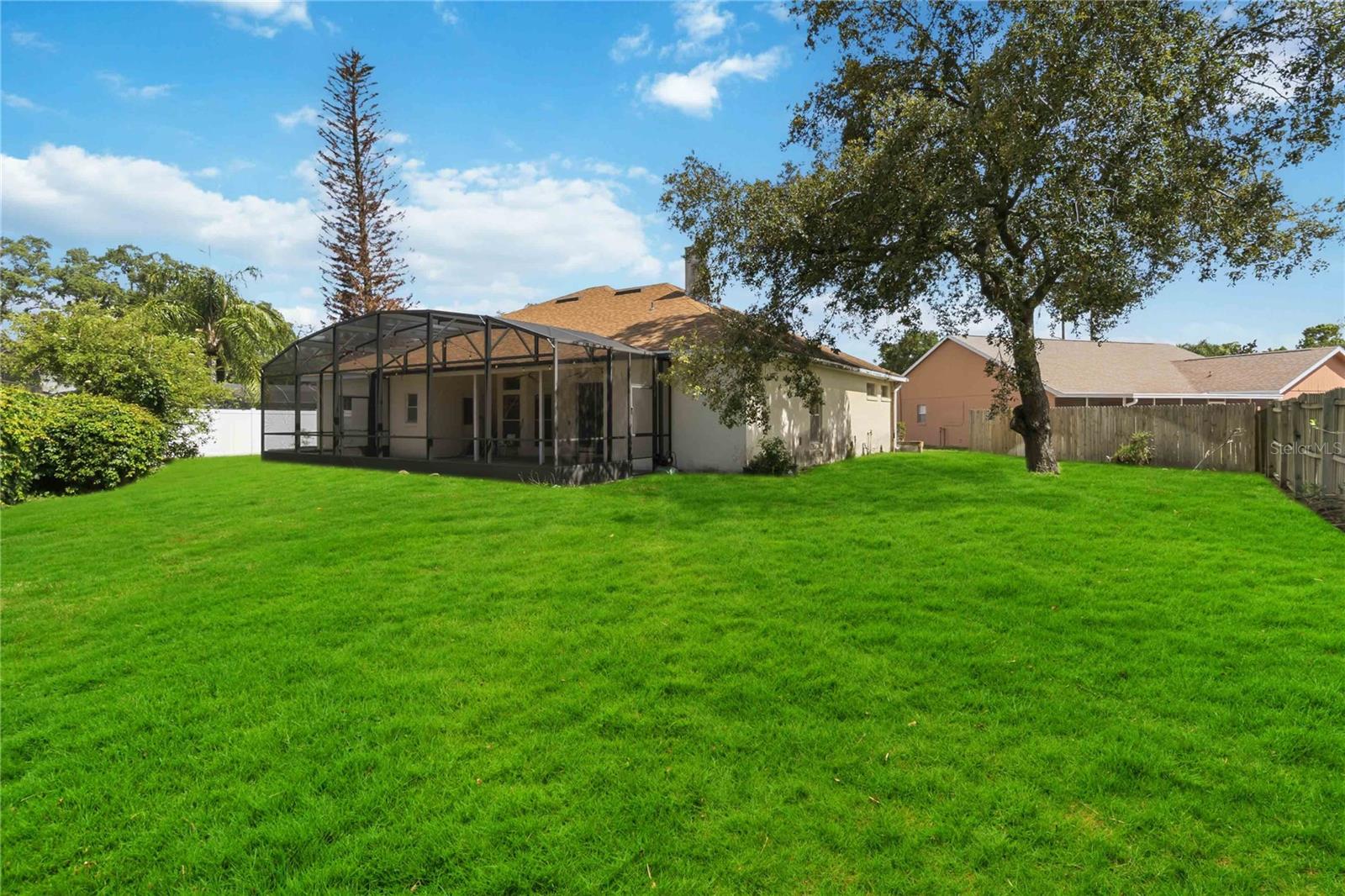 HUNTERS STAND AT CARILLON - Residential