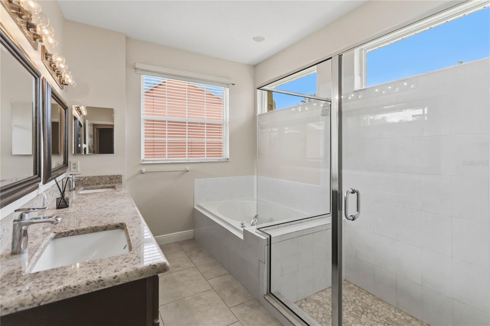 HUNTERS STAND AT CARILLON - Residential