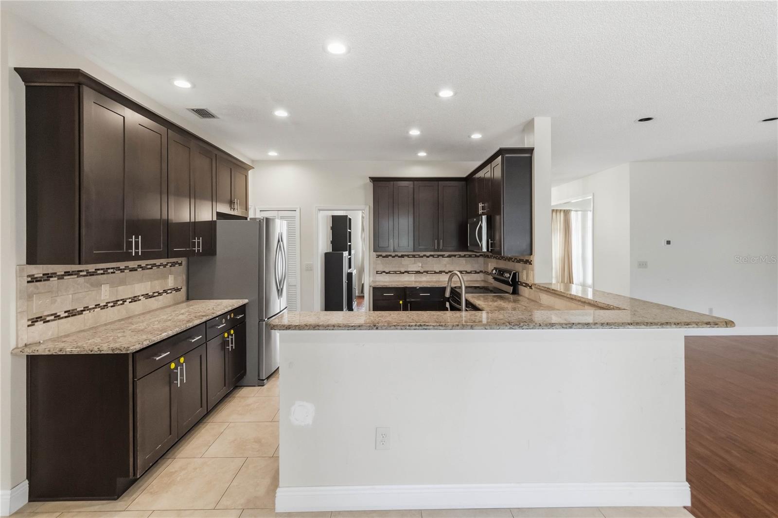 HUNTERS STAND AT CARILLON - Residential