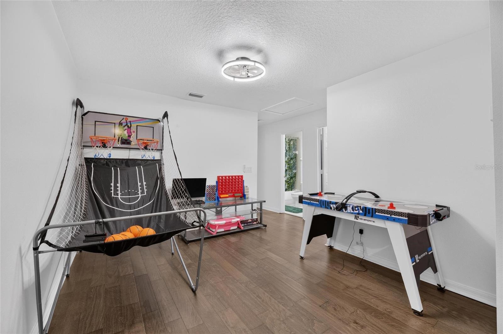RIVER WALK - Residential