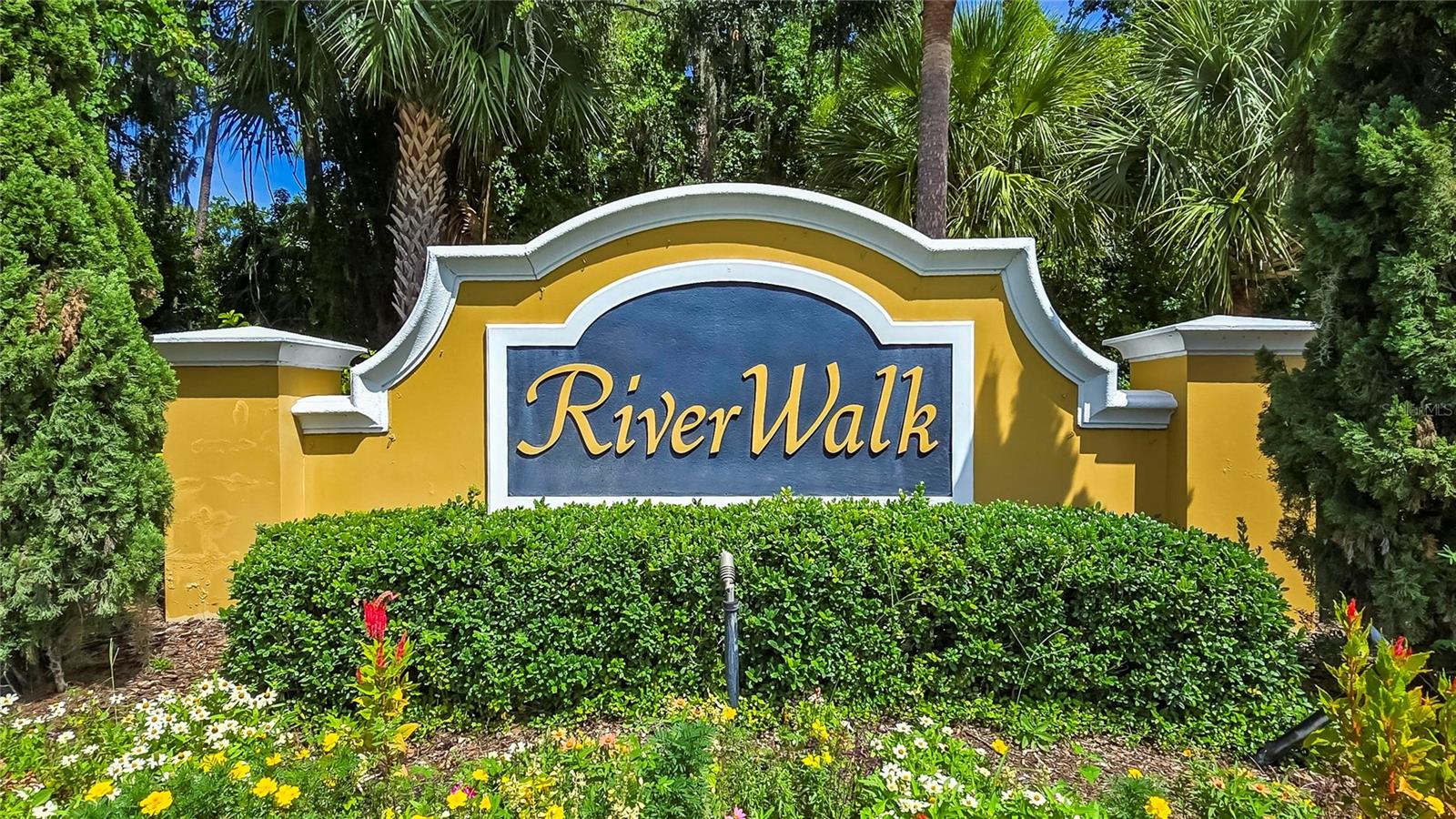 RIVER WALK - Residential