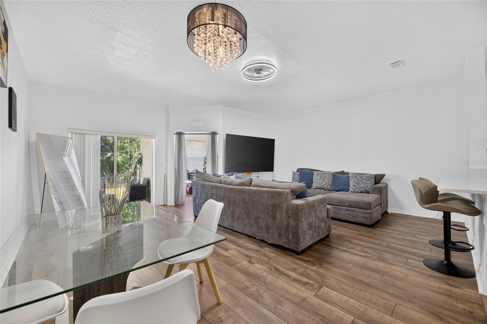 RIVER WALK - Residential