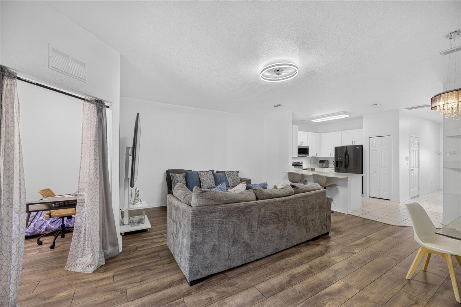RIVER WALK - Residential
