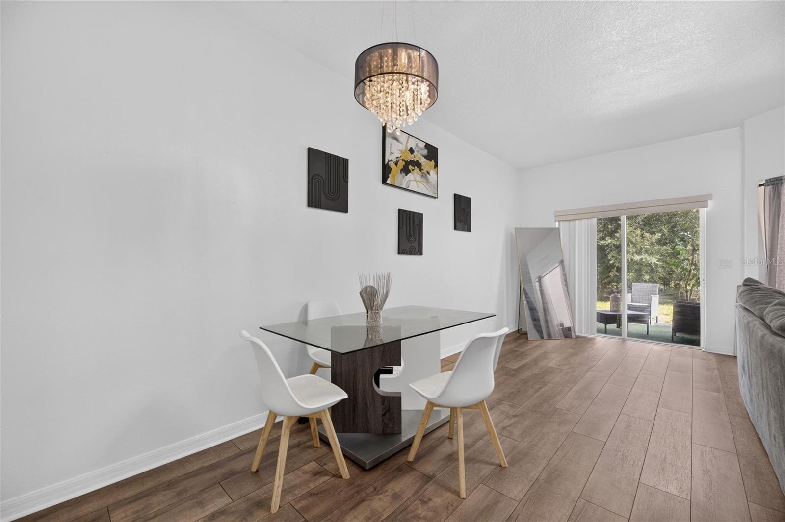 RIVER WALK - Residential