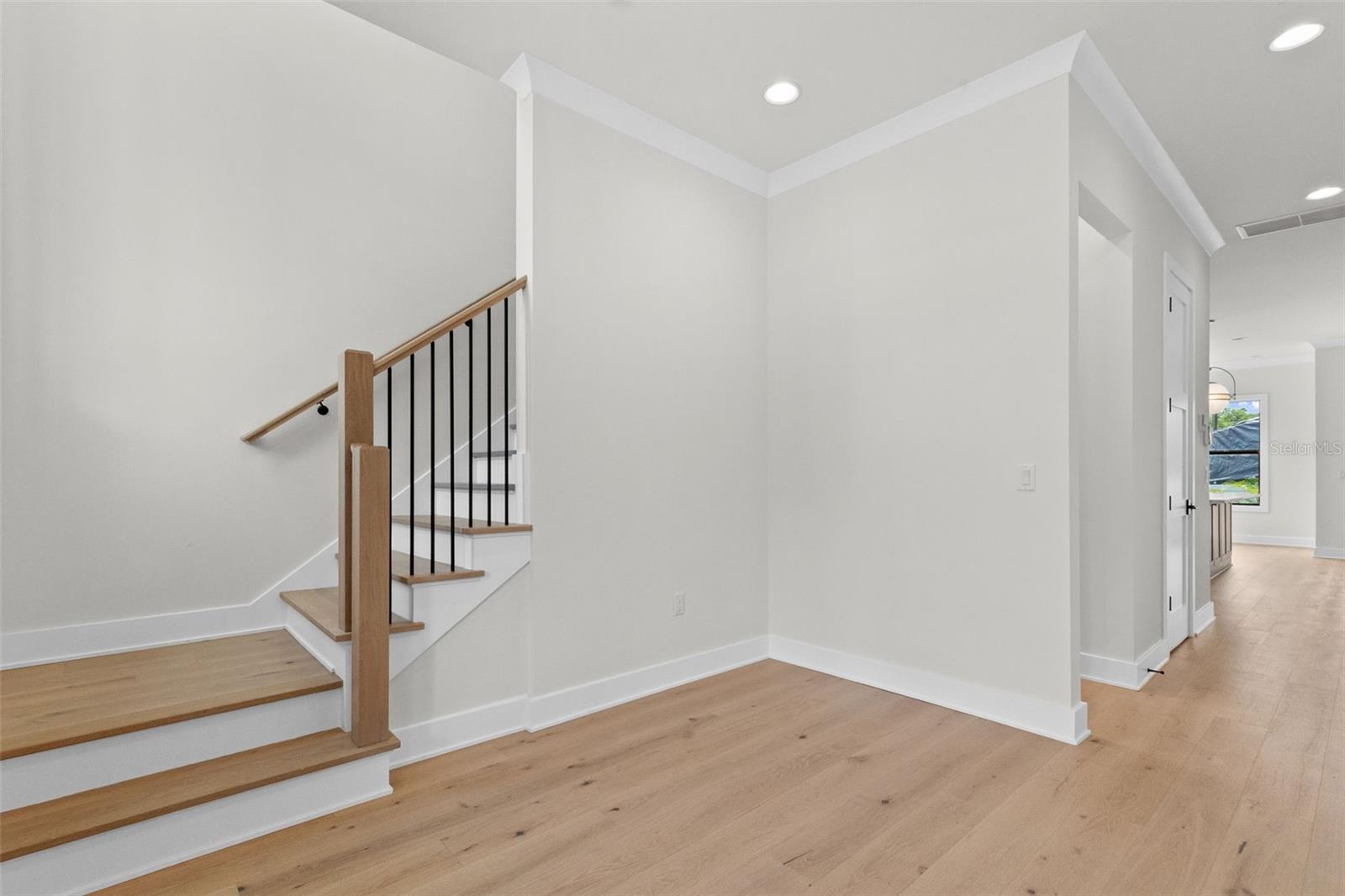 MARYLAND MANOR REV - Residential
