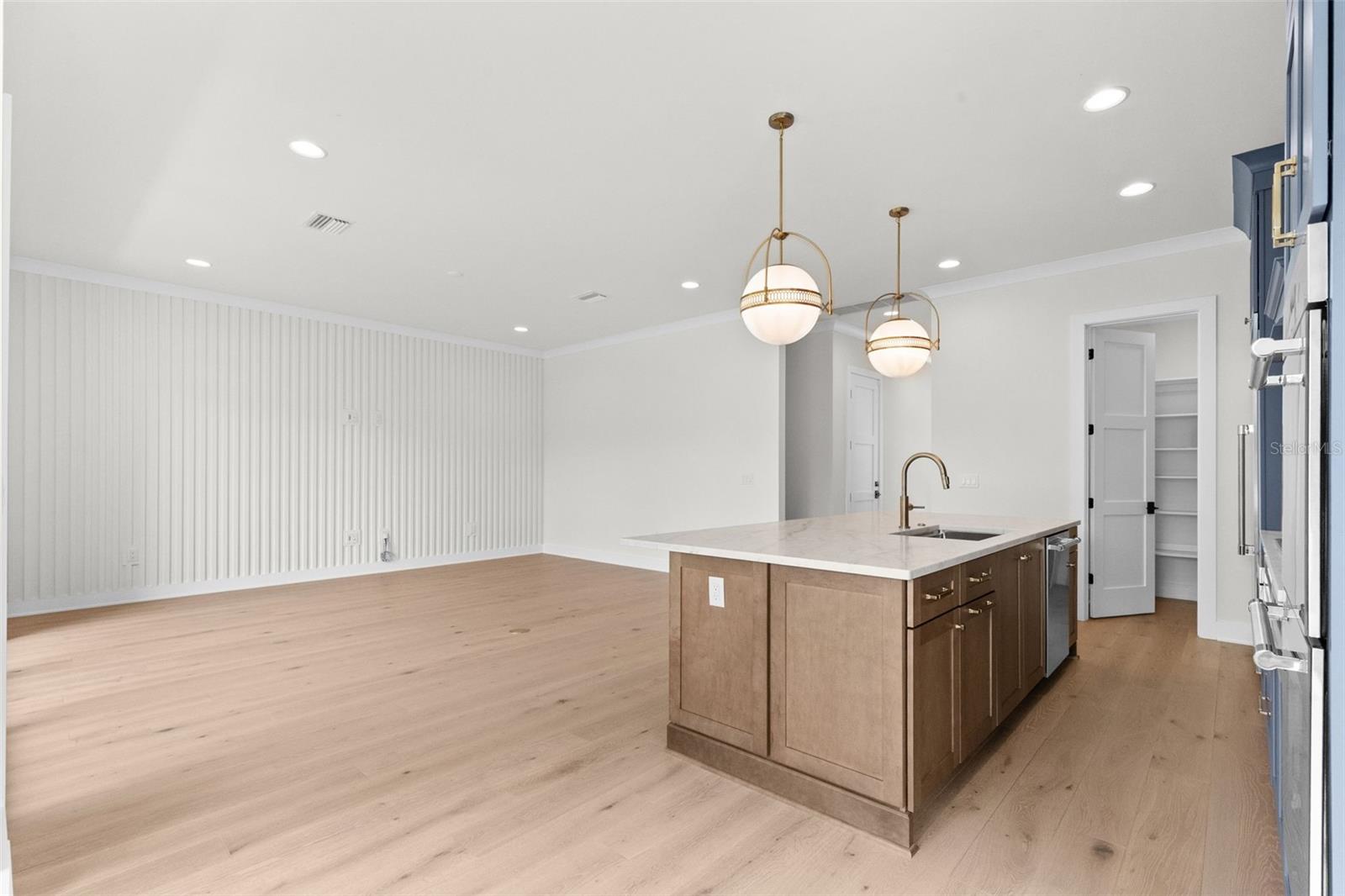 MARYLAND MANOR REV - Residential