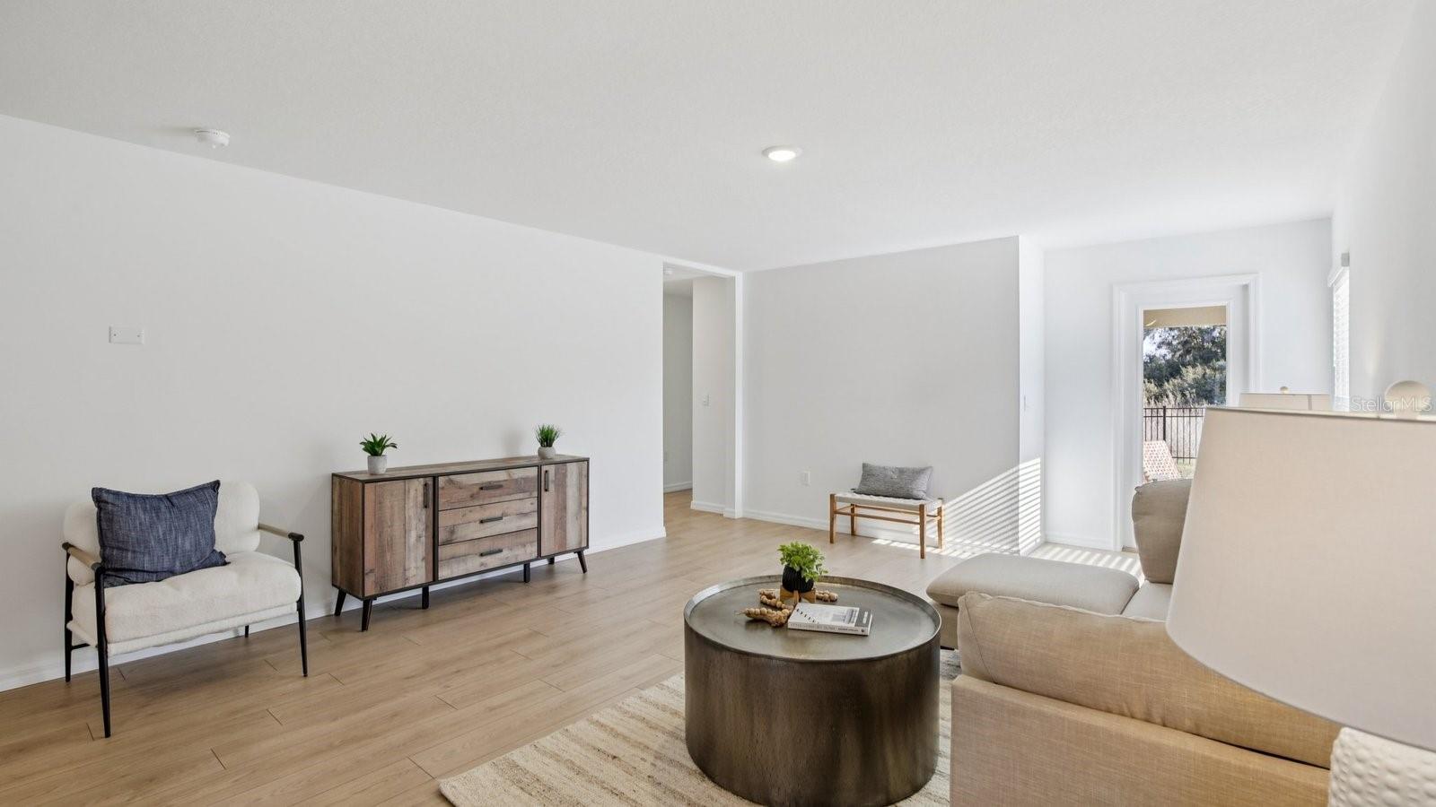 NORTHRIDGE - Residential