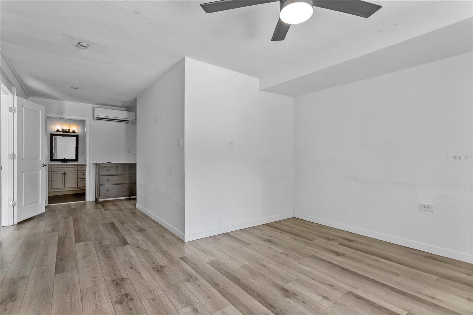 SOUTH PARK SANFORD - Residential