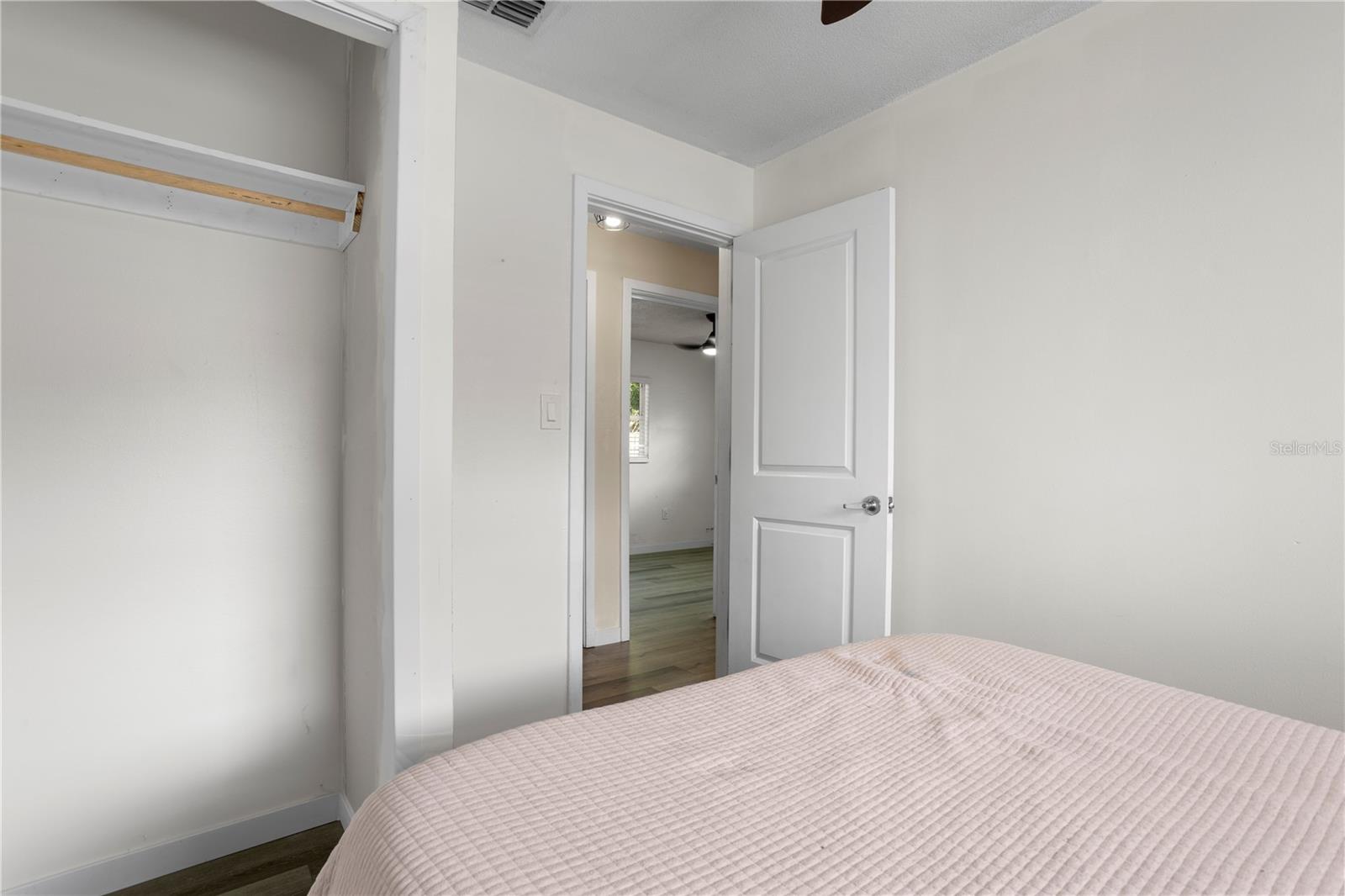 SOUTH PARK SANFORD - Residential