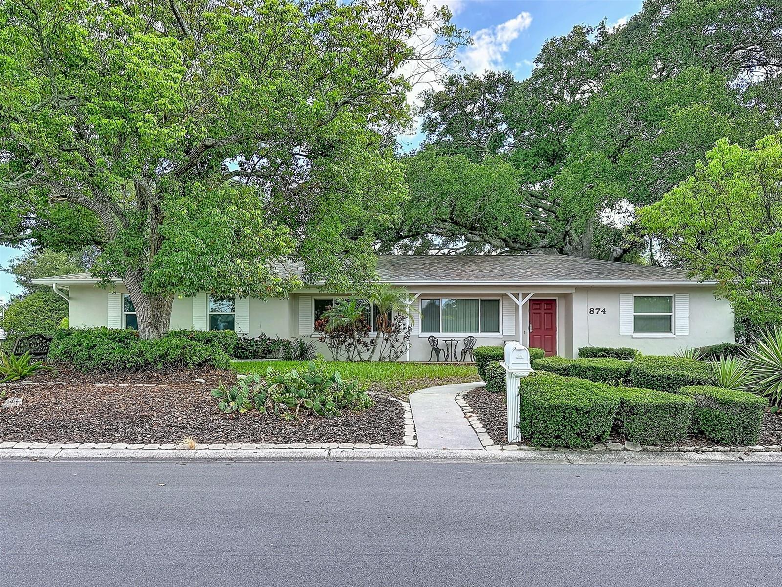DUNEDIN MANOR SUB - Residential