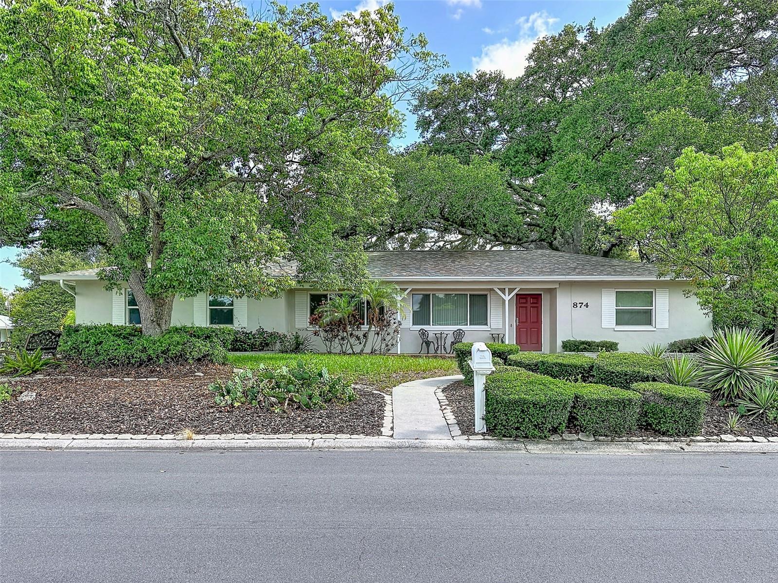 DUNEDIN MANOR SUB - Residential