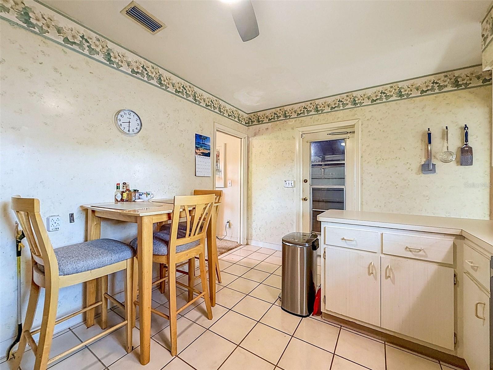 DUNEDIN MANOR SUB - Residential