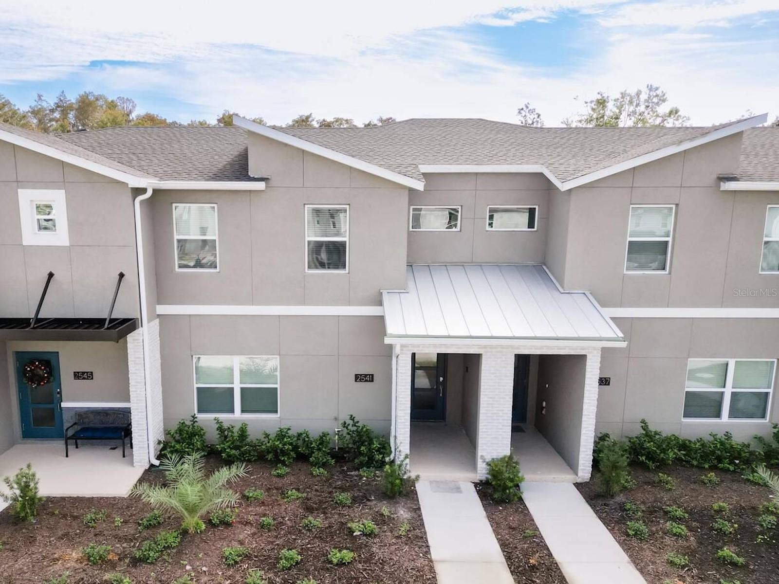 COVE AT STOREY LAKE 5 - Residential