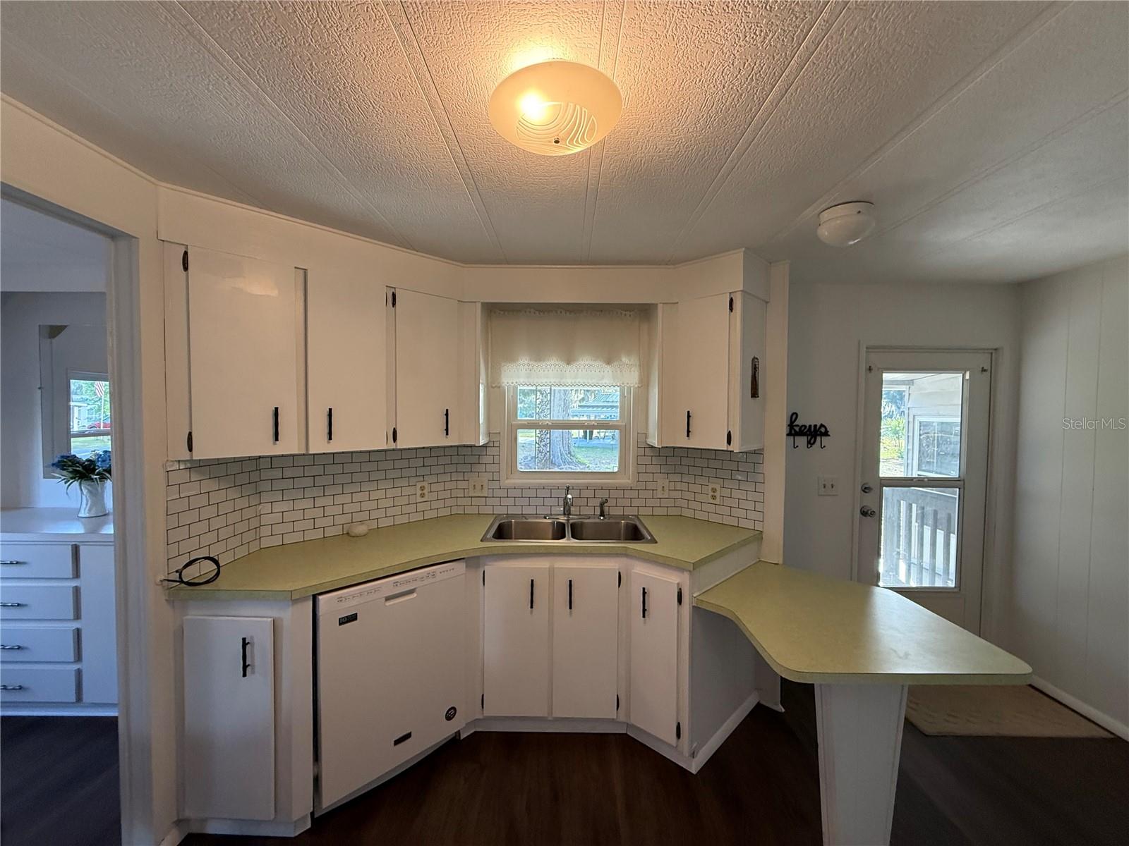 CONTINENTAL CAMPER RESORTS INC - Residential