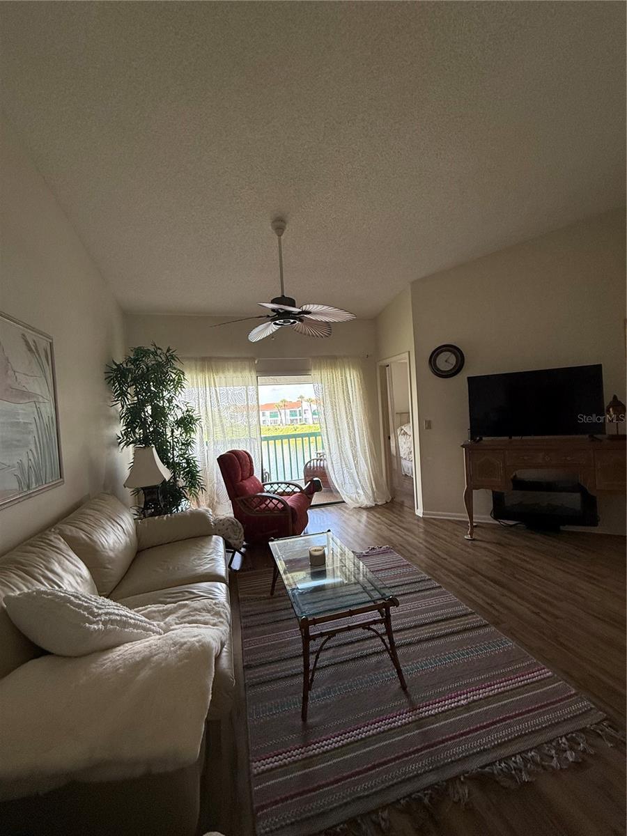 BLUFFS OF SEBRING CONDO - Residential