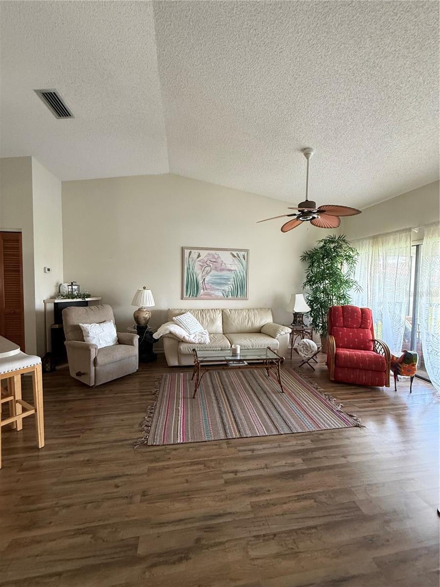 BLUFFS OF SEBRING CONDO - Residential