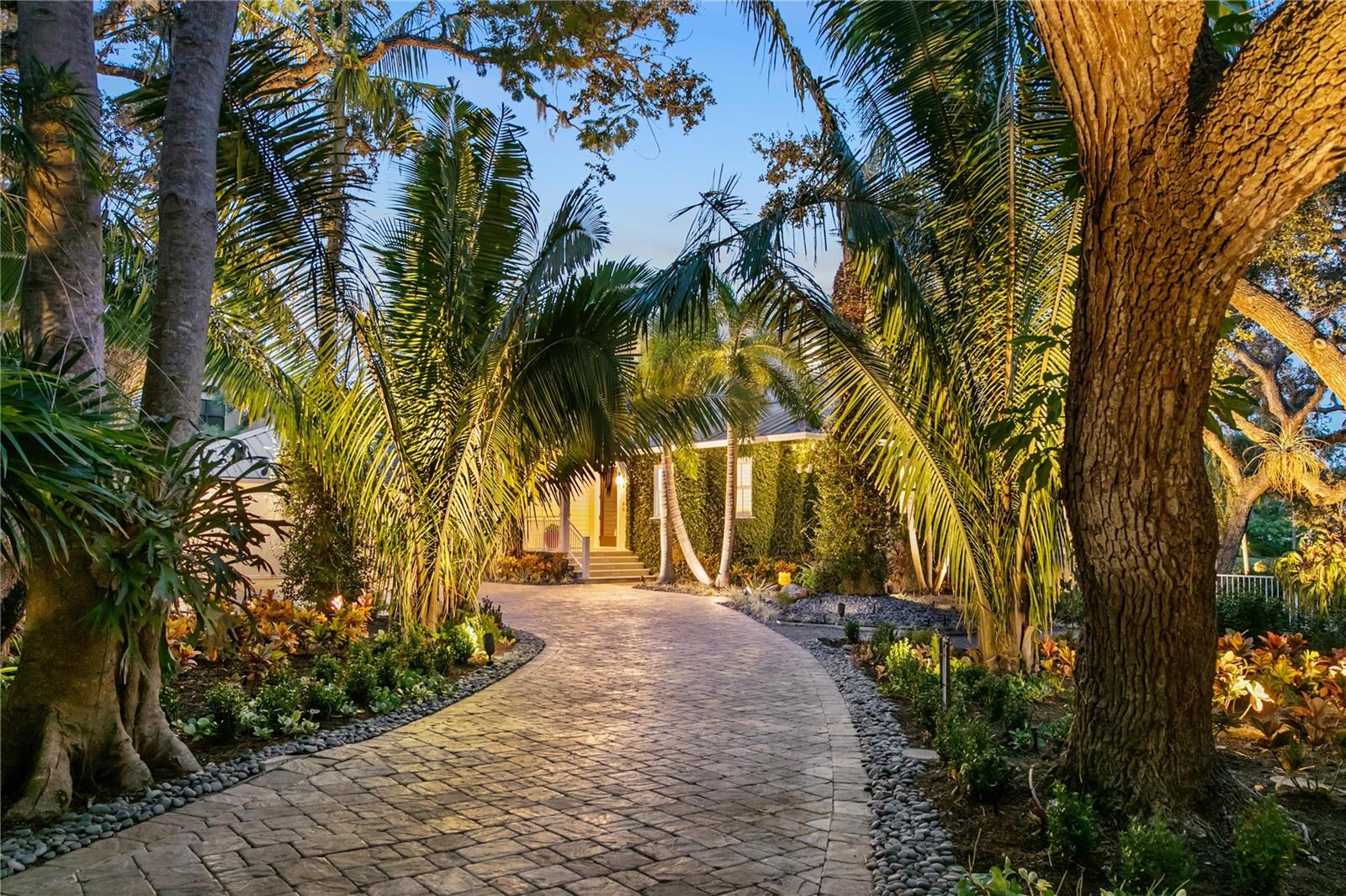HIDDEN HARBOR - Residential