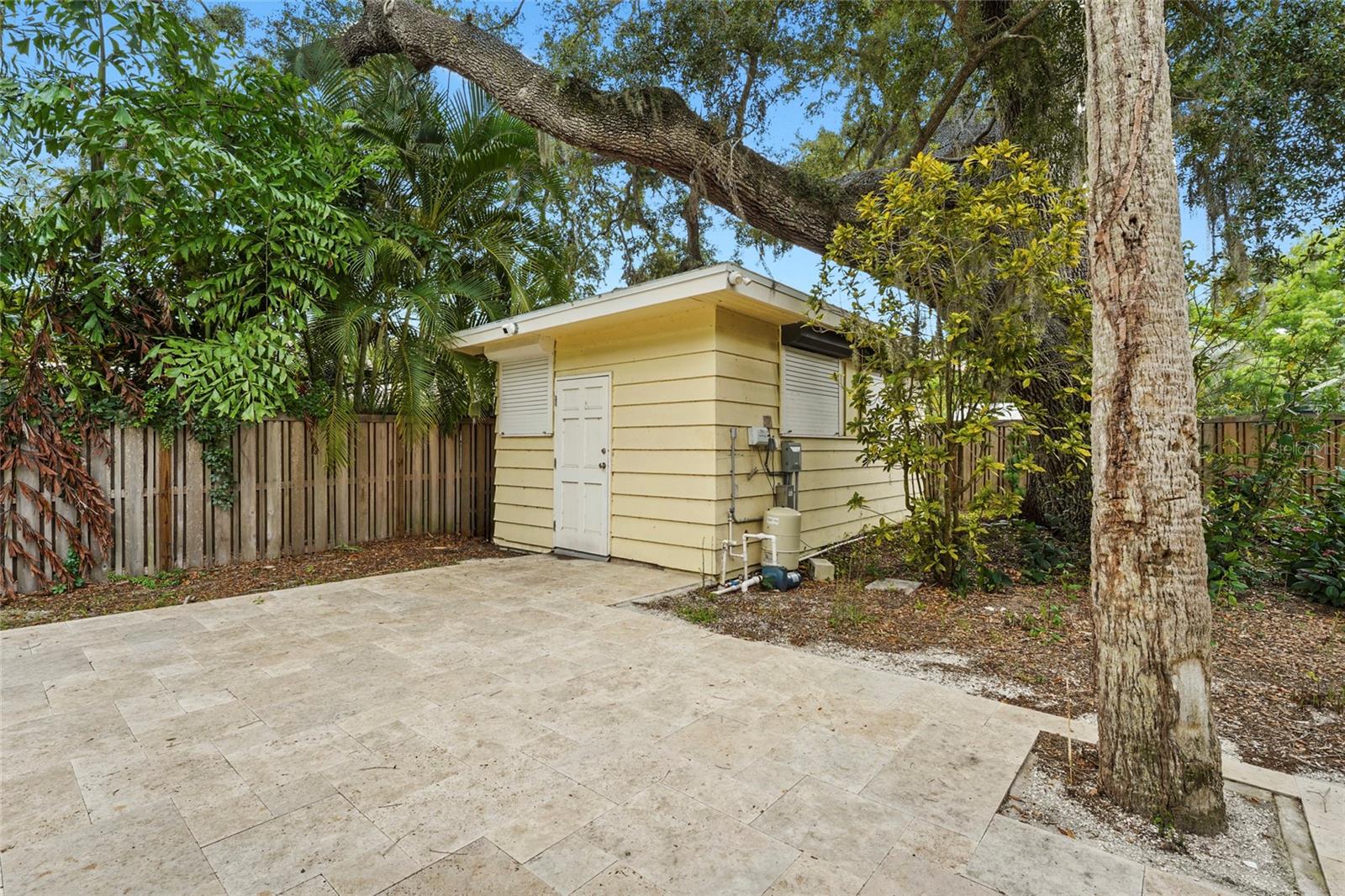 SARASOTA BAY PARK - Residential