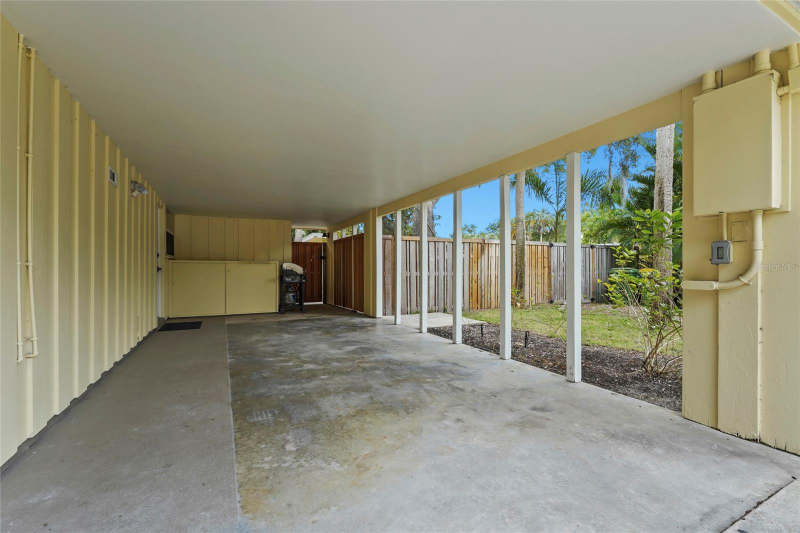 SARASOTA BAY PARK - Residential