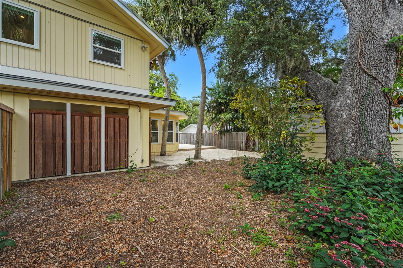 SARASOTA BAY PARK - Residential