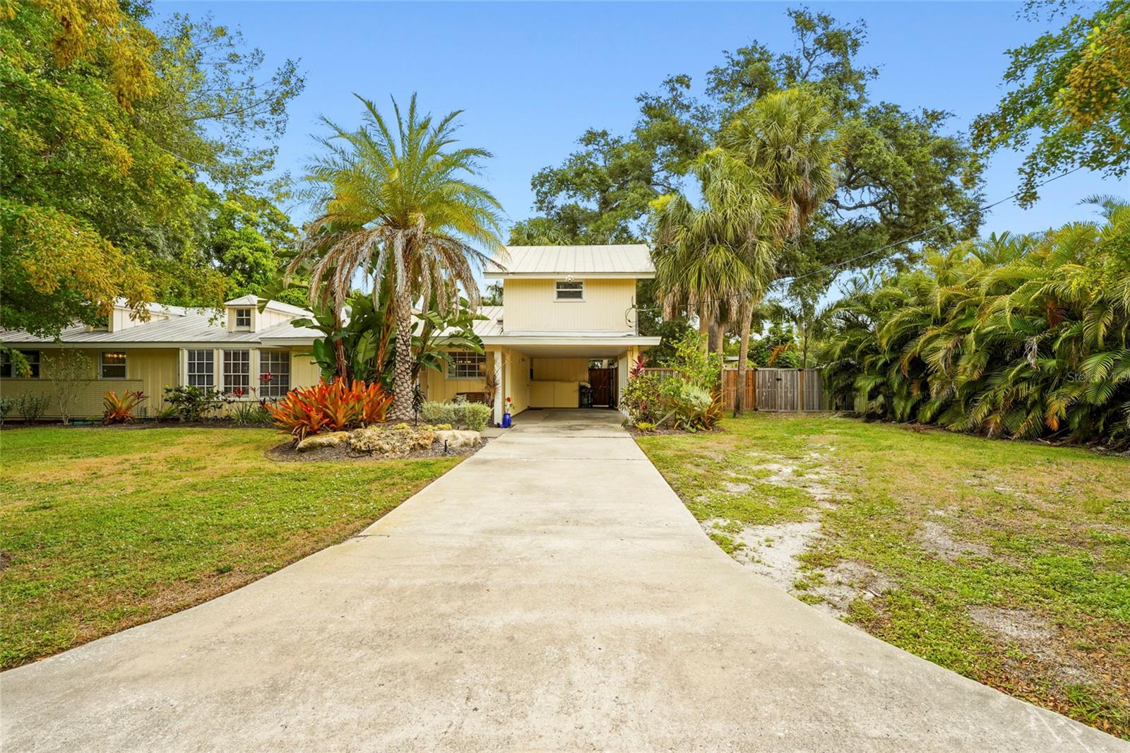 SARASOTA BAY PARK - Residential