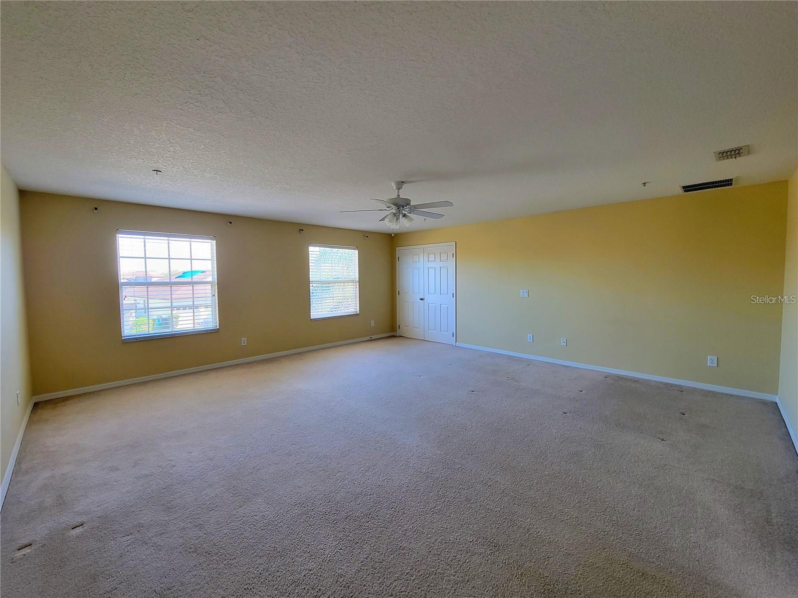 EAST PARK-NEIGHBORHOOD 5 - Residential Lease