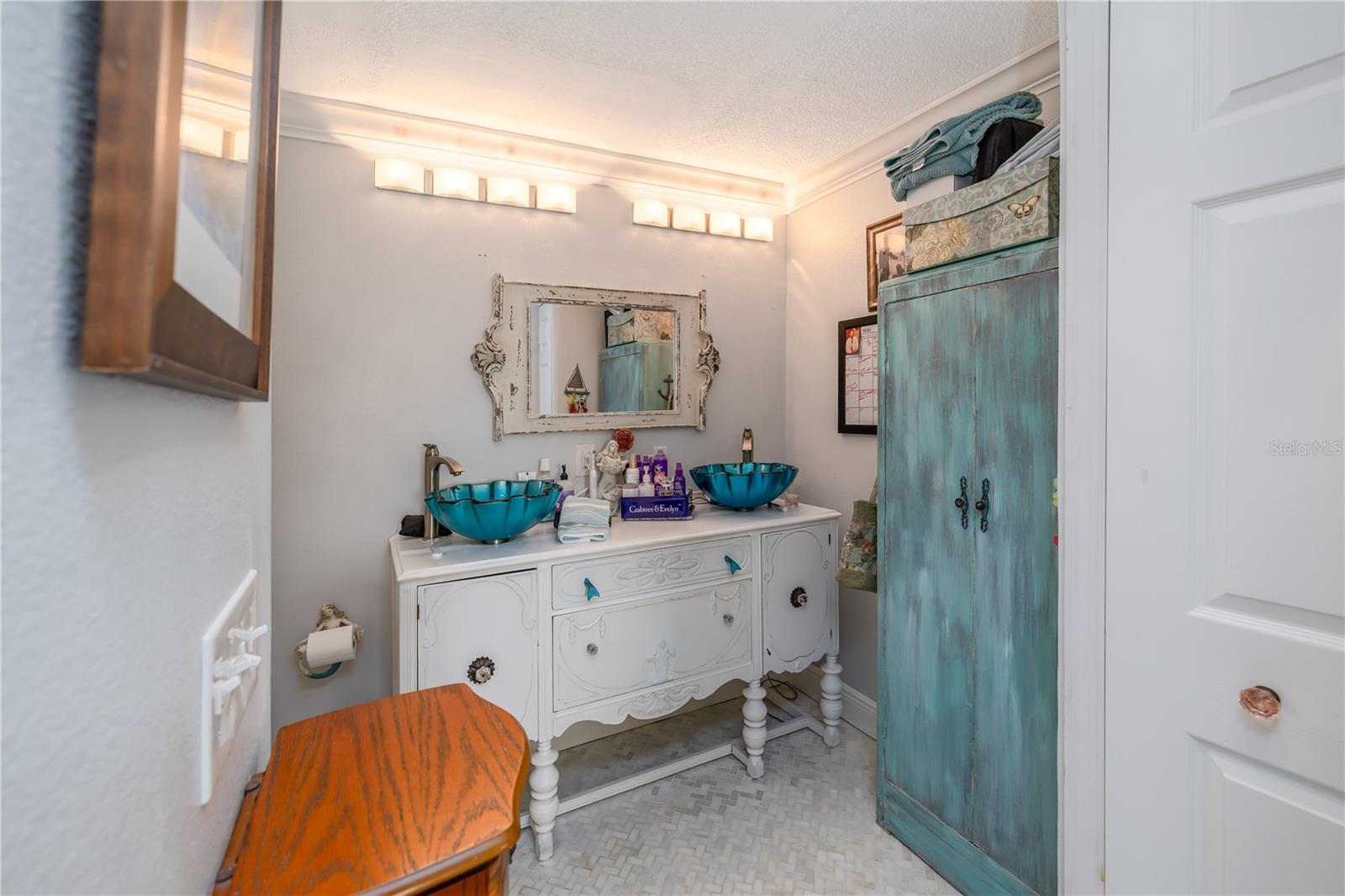 DOLPHIN COVE CONDO - Residential