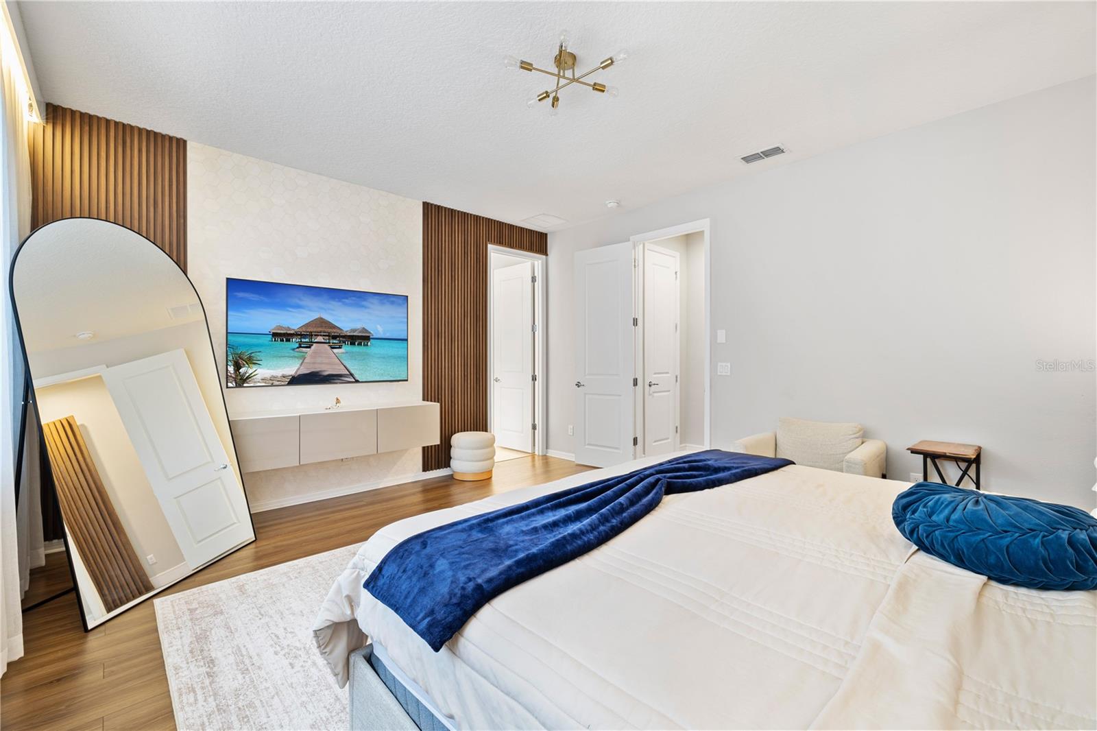 ROYAL LEGACY ESTATES - Residential