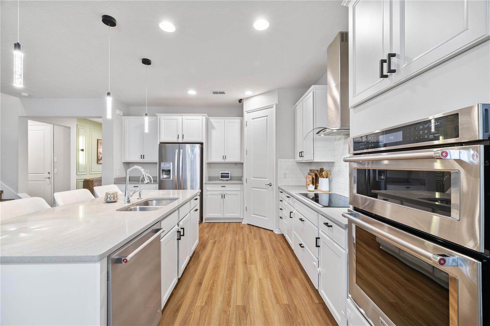 ROYAL LEGACY ESTATES - Residential
