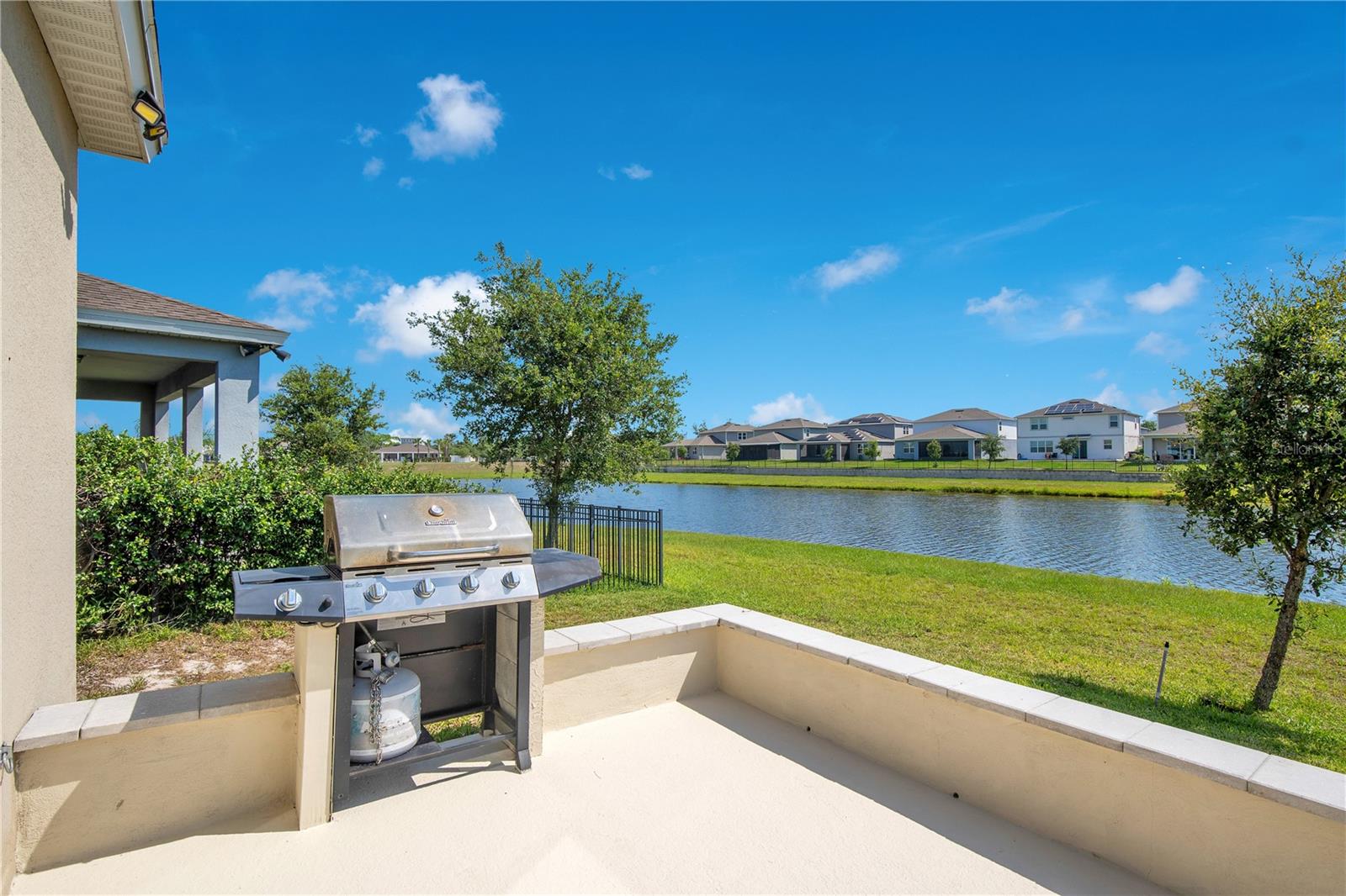 LIVE OAK LAKE PH 1 - Residential